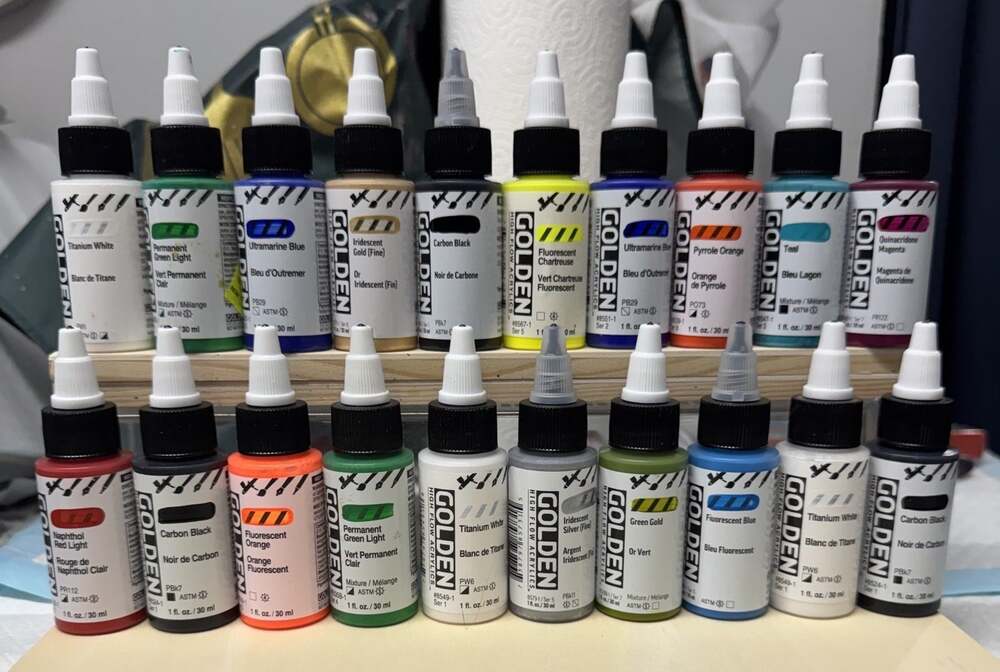 LOT OF 20 Golden High Flow Acrylics 1 fl. oz. /30 ml Sealed Brand New LOT#128
